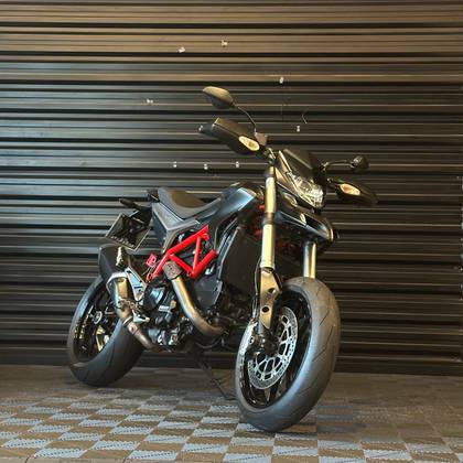DUCATI HYPERMOTARD 821 DUCATI HYPERMOTARD 821